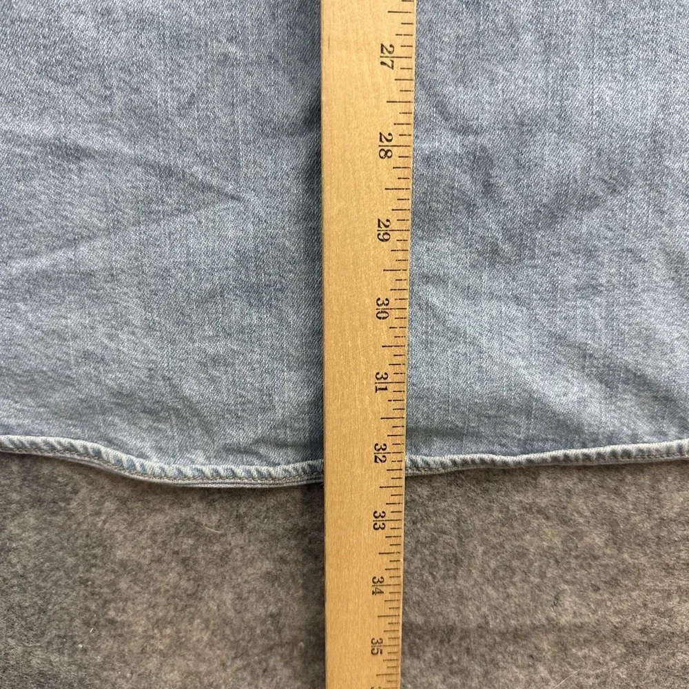 Levis 📐 measurements