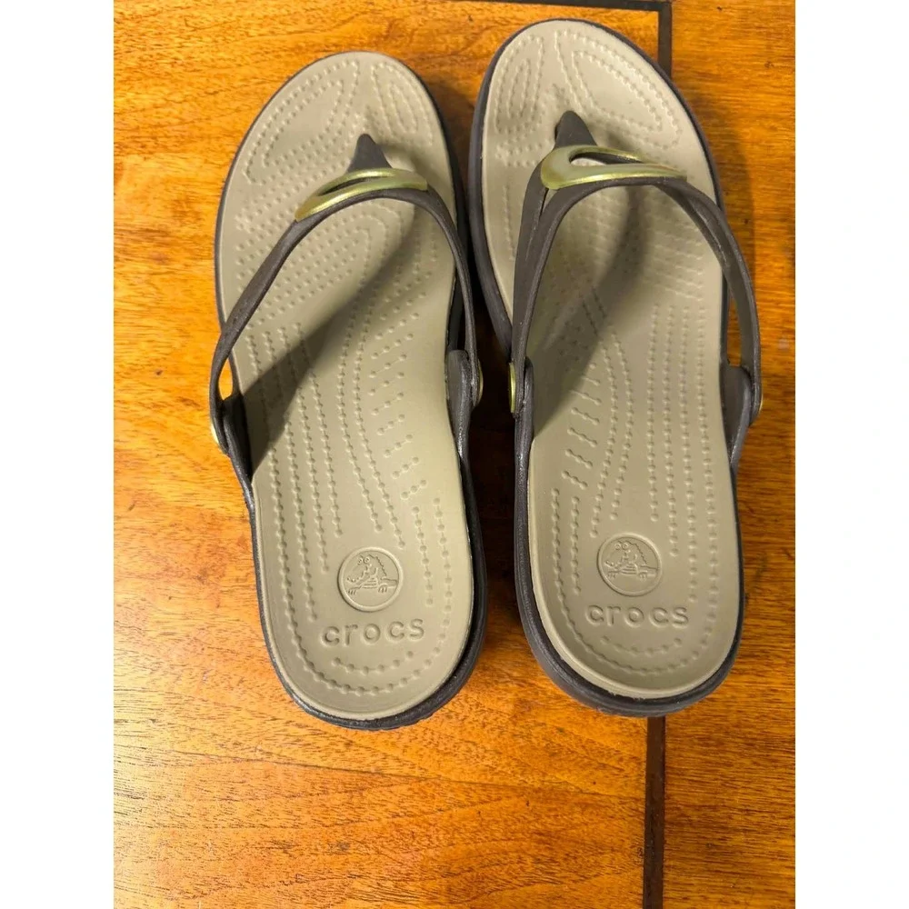 CROCS sanrah circle