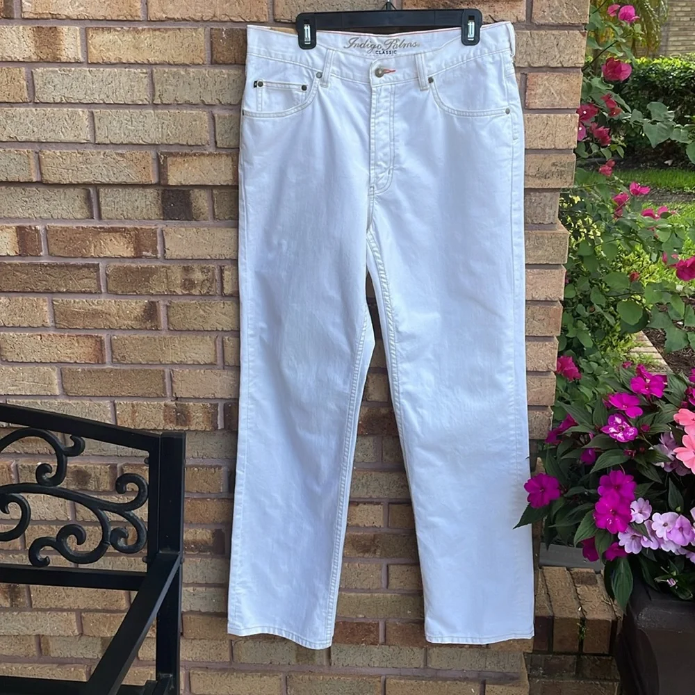 Indigo Palms White Jeans w Brown Contrast Stitch 🤍