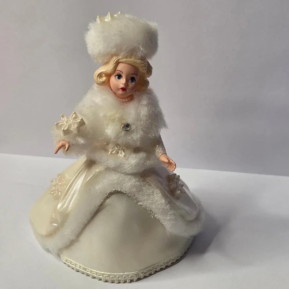 Hallmark keepsake ornament