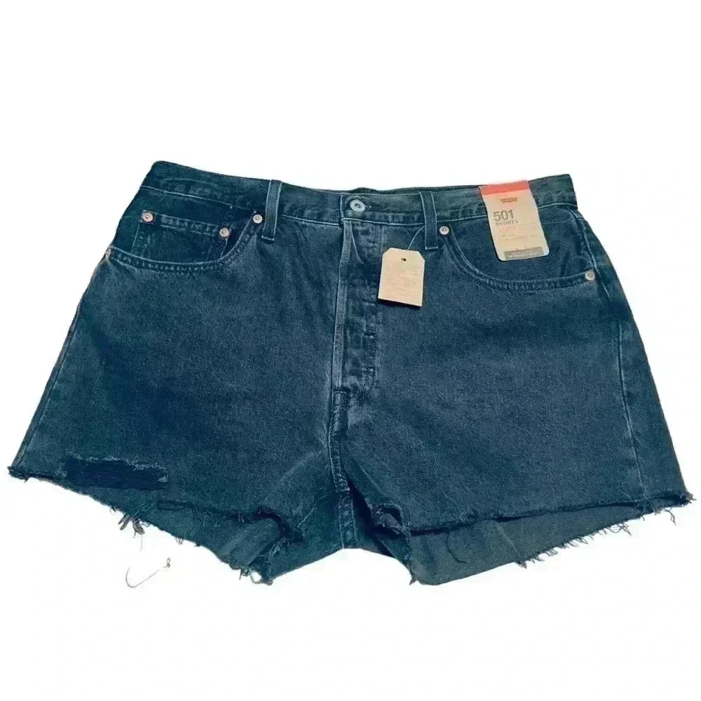 Levis featuring classic
