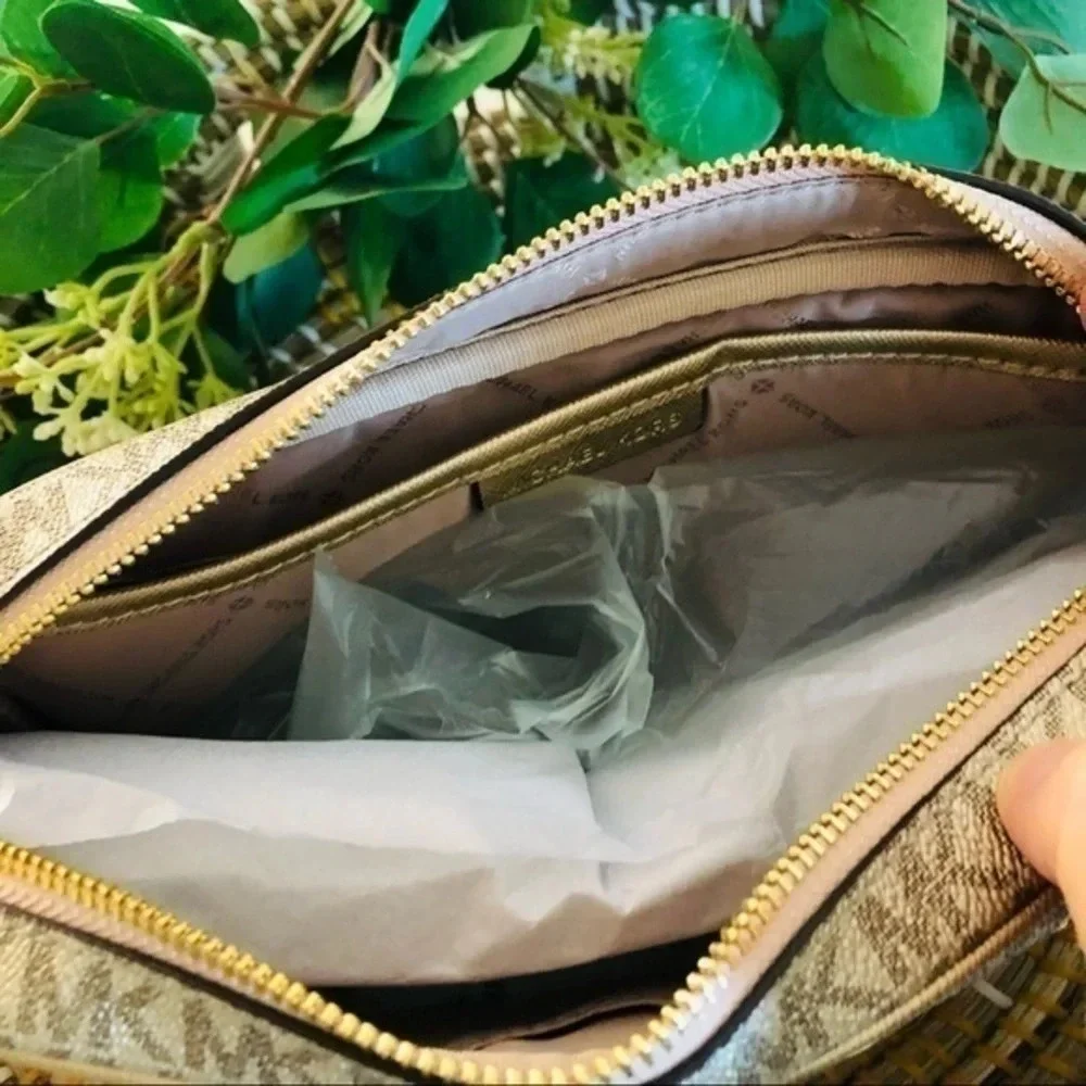 Michael Kors classic versatile