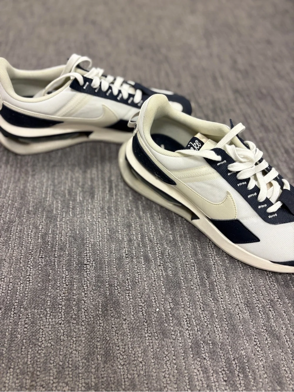 Nike exposed sneaker *original