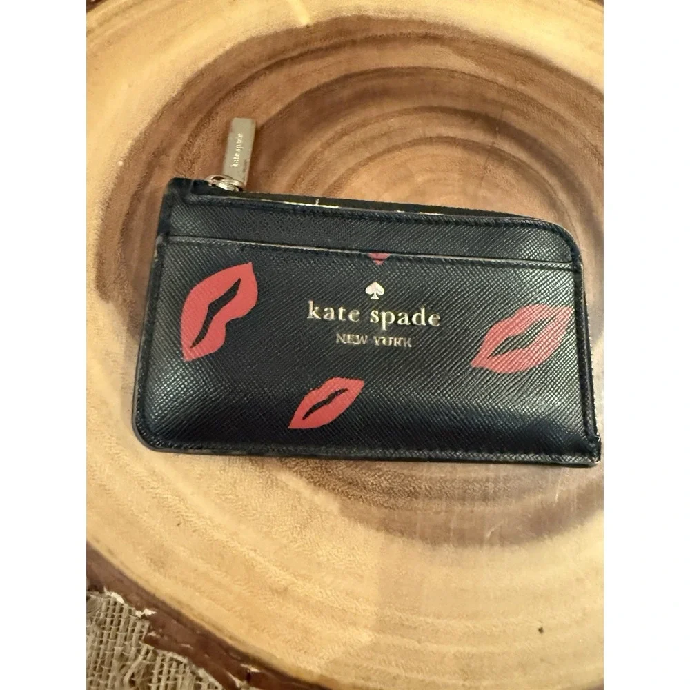 KATE SPADE SPENCER KISSES LIPS CARDHOLDER ZIP TOP COIN CASE