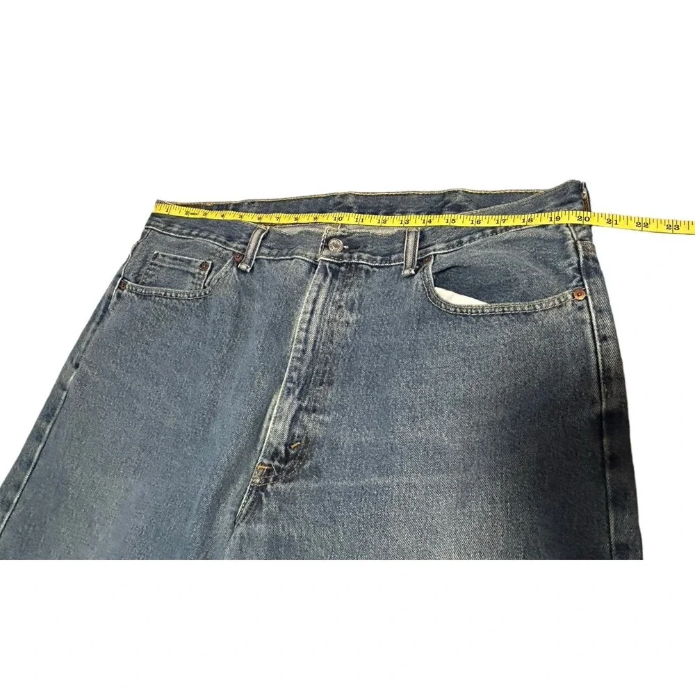 Levis levi 550