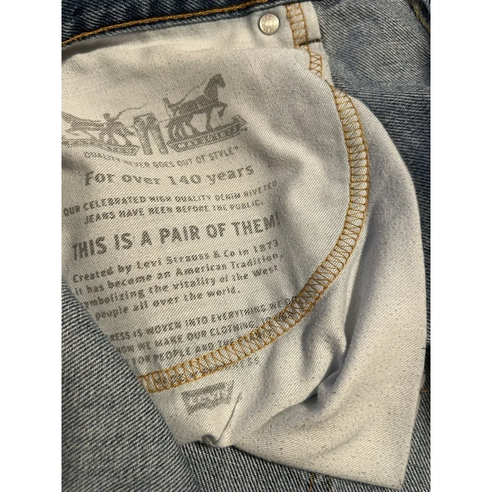 Levis levi 550
