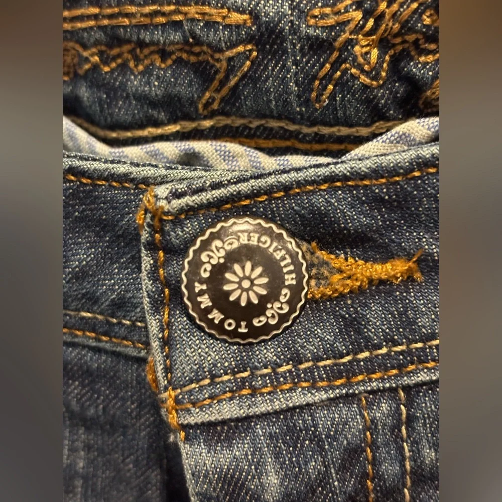 Tommy Hilfiger good 14r