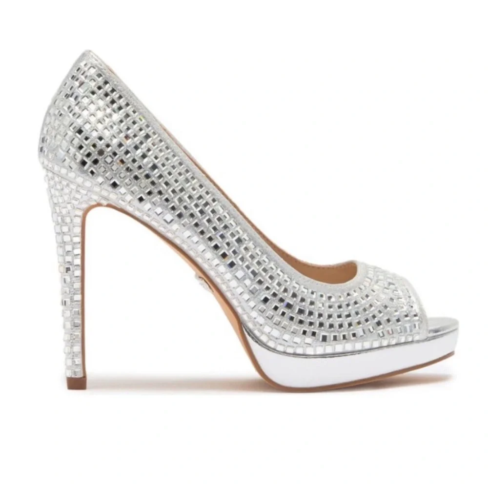 Lauren Lorraine gorgeous crystal