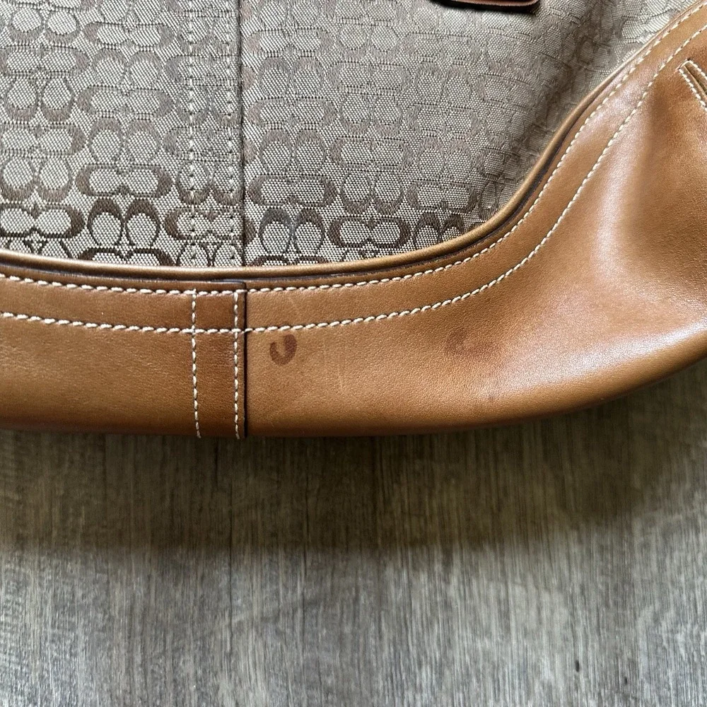 Coach soho signature
