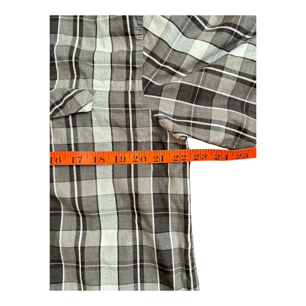 Mountain Hardwear‎ Shirt Men’s L Plaid Button Up Gray Hiking Workwear