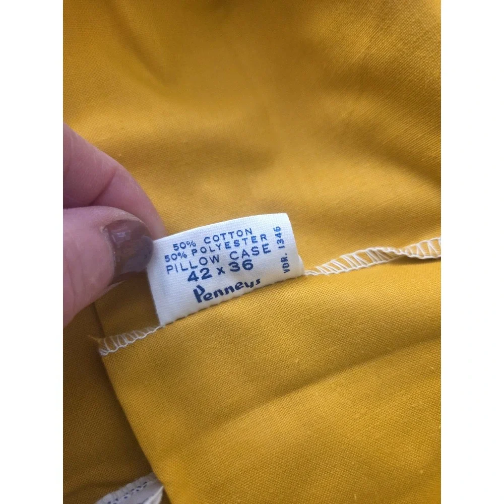 Fashion Manor no signs