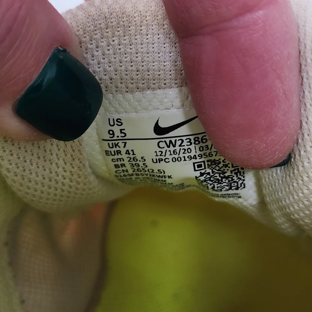 Nike •condition pre