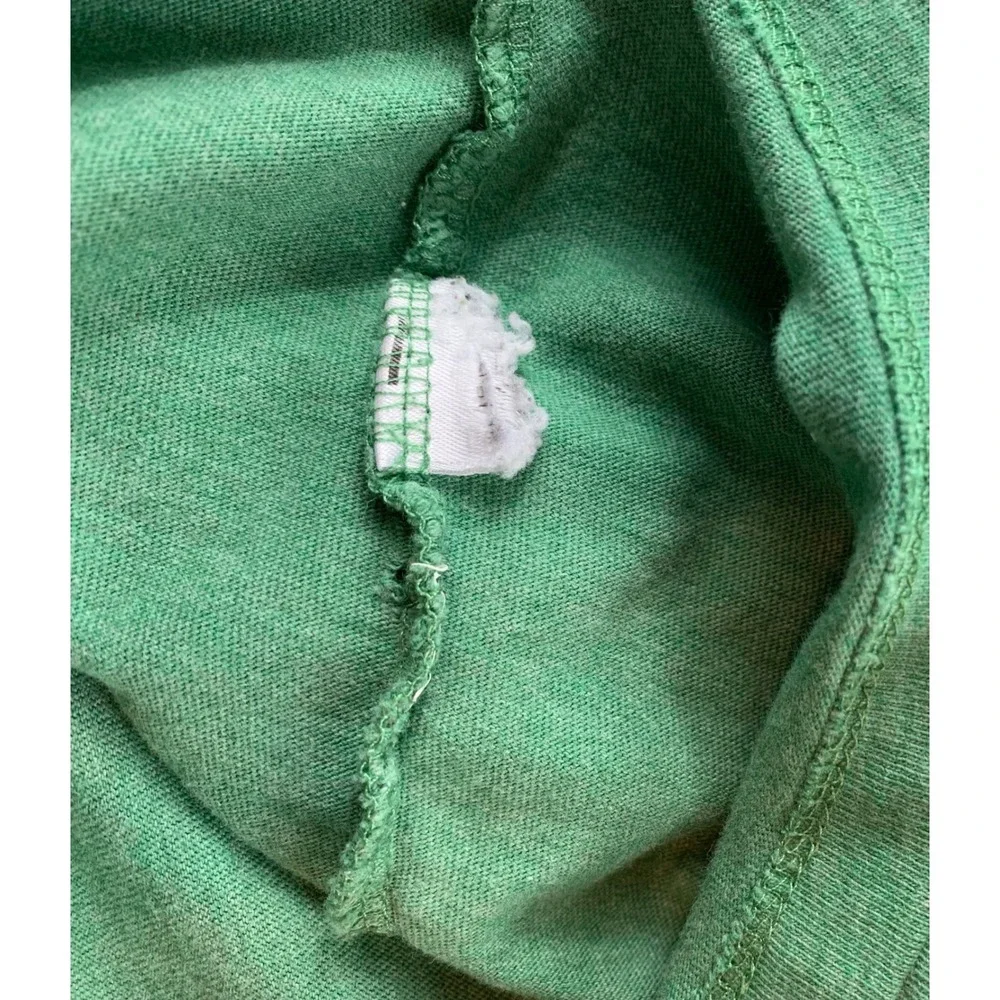 Vineyard Vines photos neck