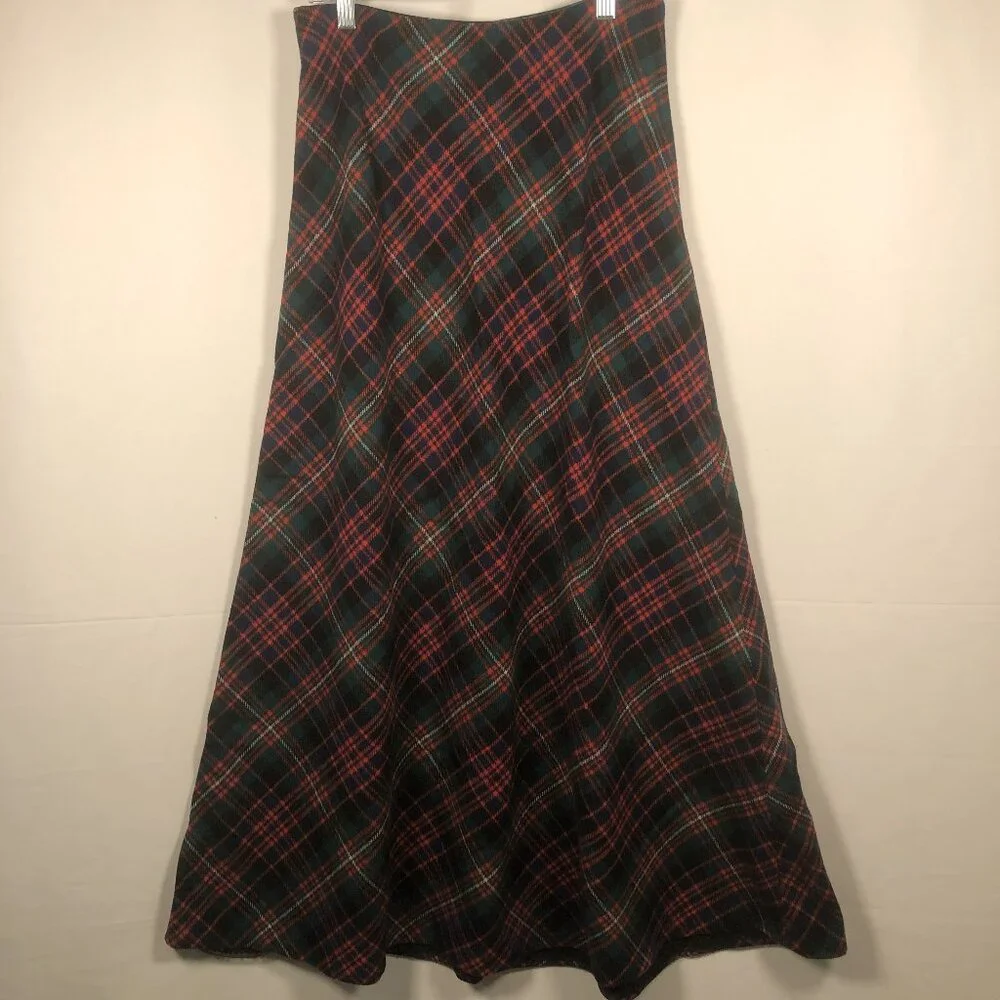 Liz Claiborne beautifully made