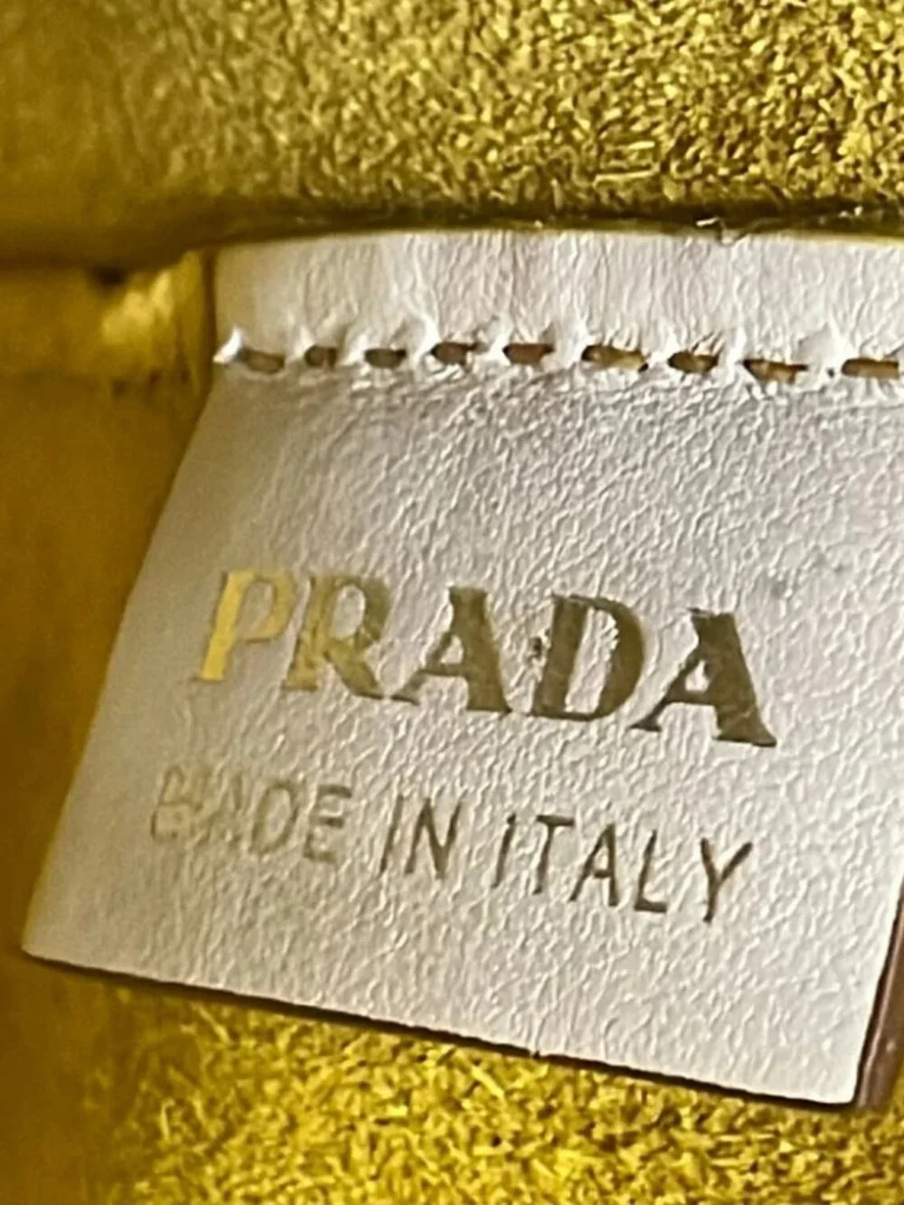 Prada accessories	guarantee note	