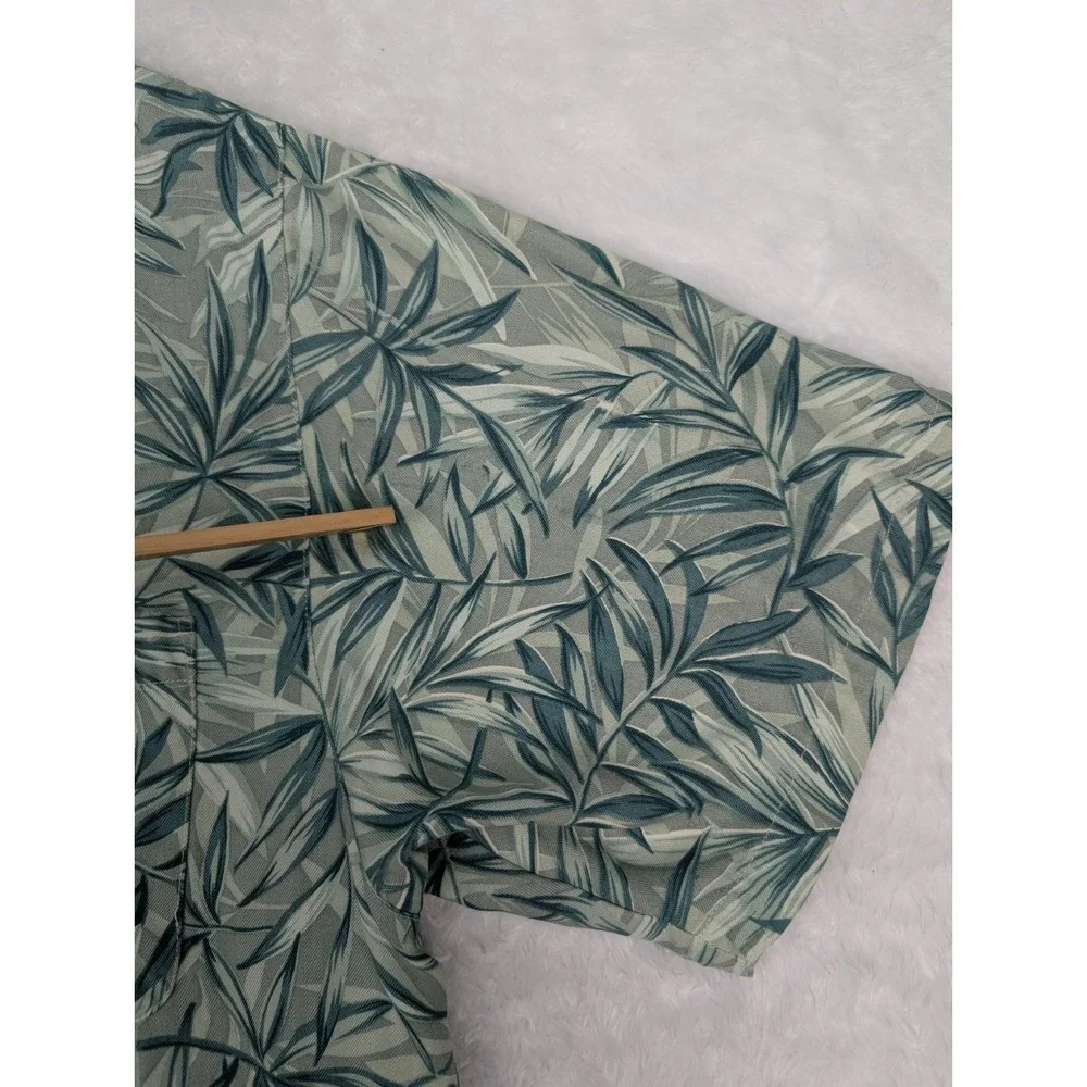 Tommy Bahama details if preowned