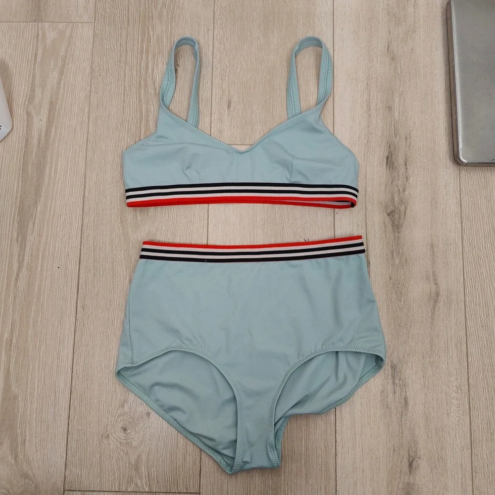 SOLID & STRIPED solid striped