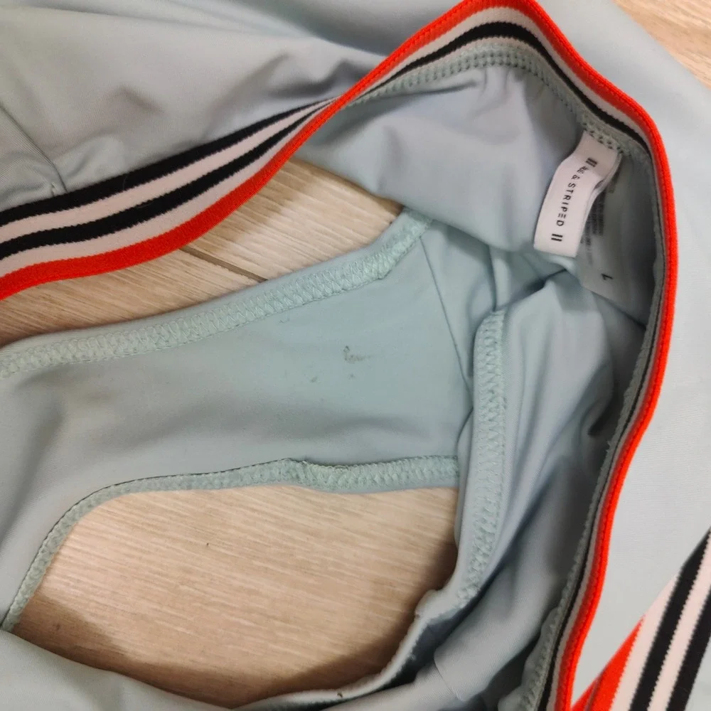 SOLID & STRIPED solid striped