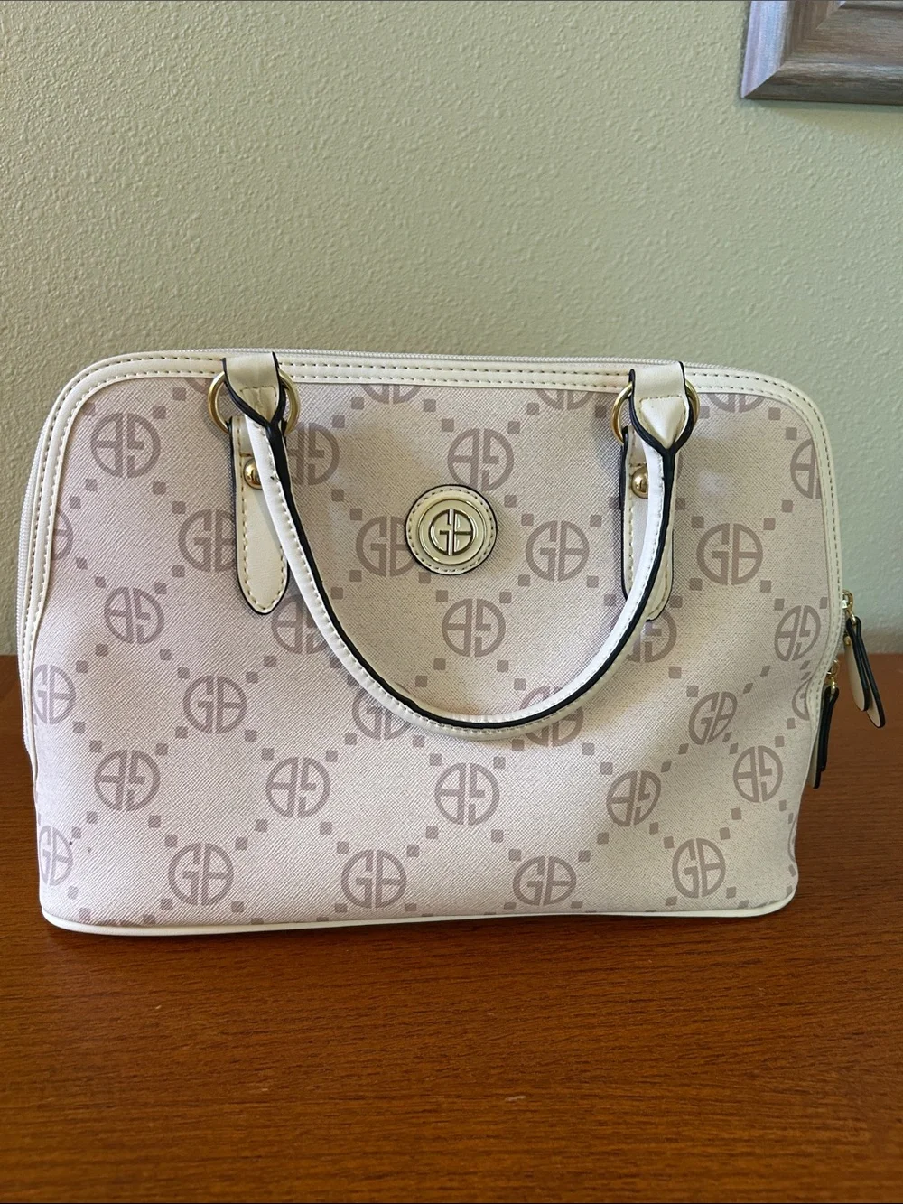 Giani Bernini Purse Monogram Signature Dome Satchel Crossbody Bag‎