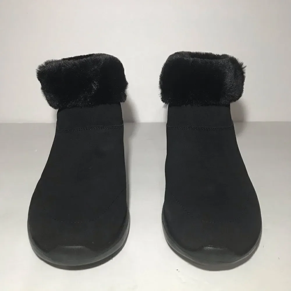 Skechers suede upper