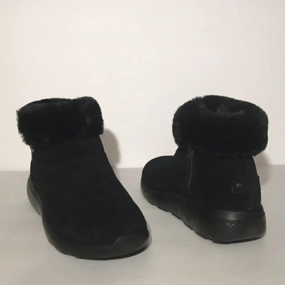 Skechers suede upper
