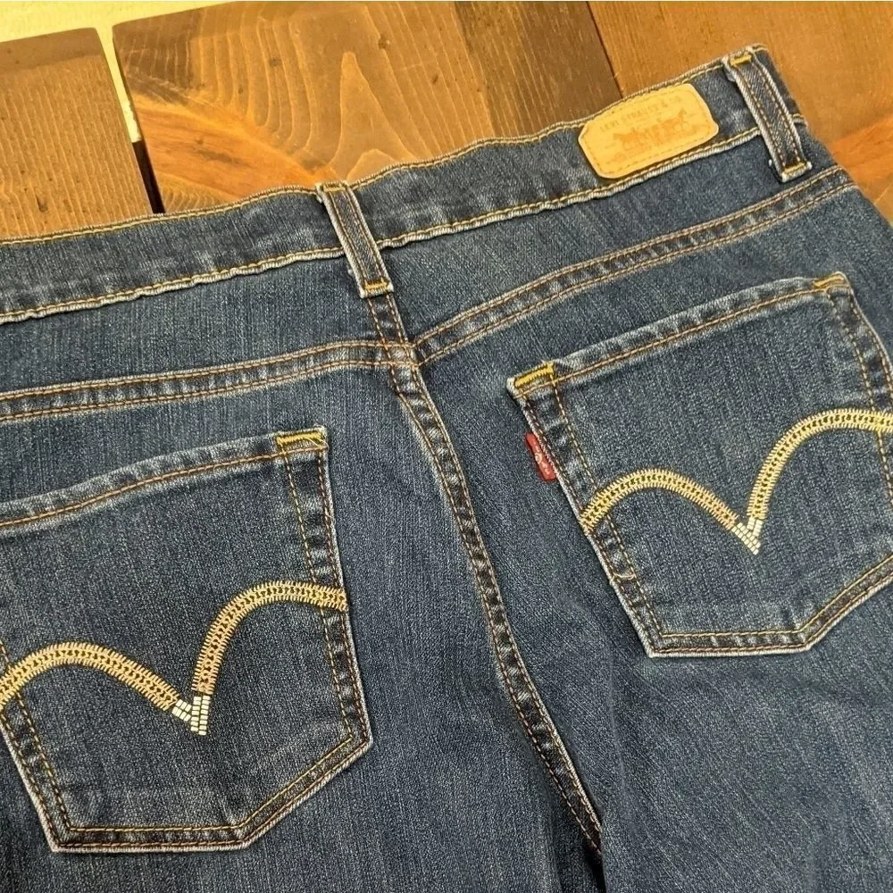 Levis questions leave