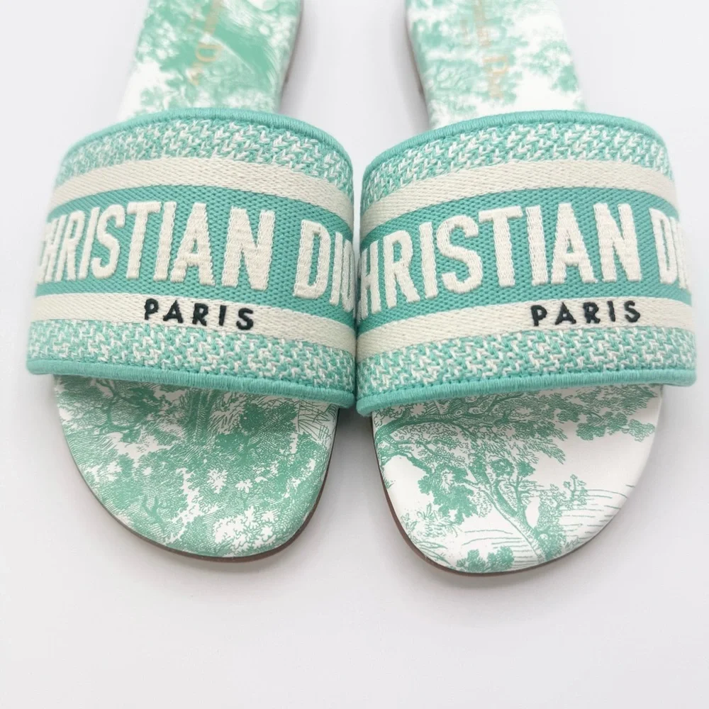 Dior authentic green