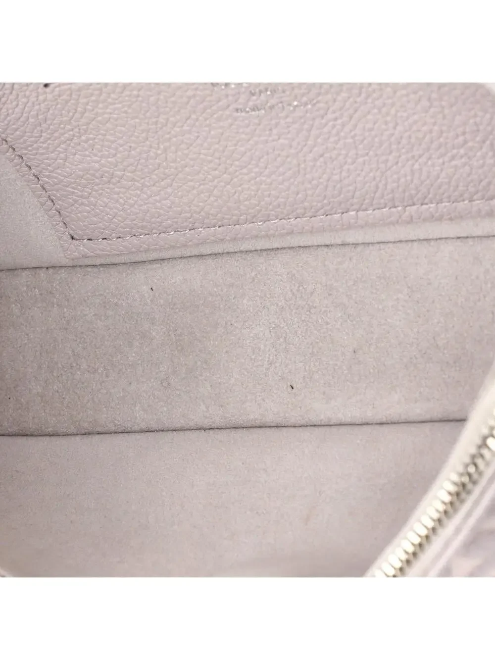 Louis Vuitton gray it