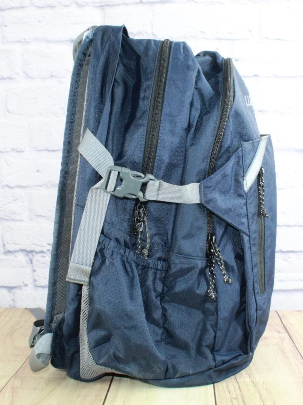 READ–LL Bean Unisex Adult Comfort Carry Portable Locker Pack 42L Backpack Hiking