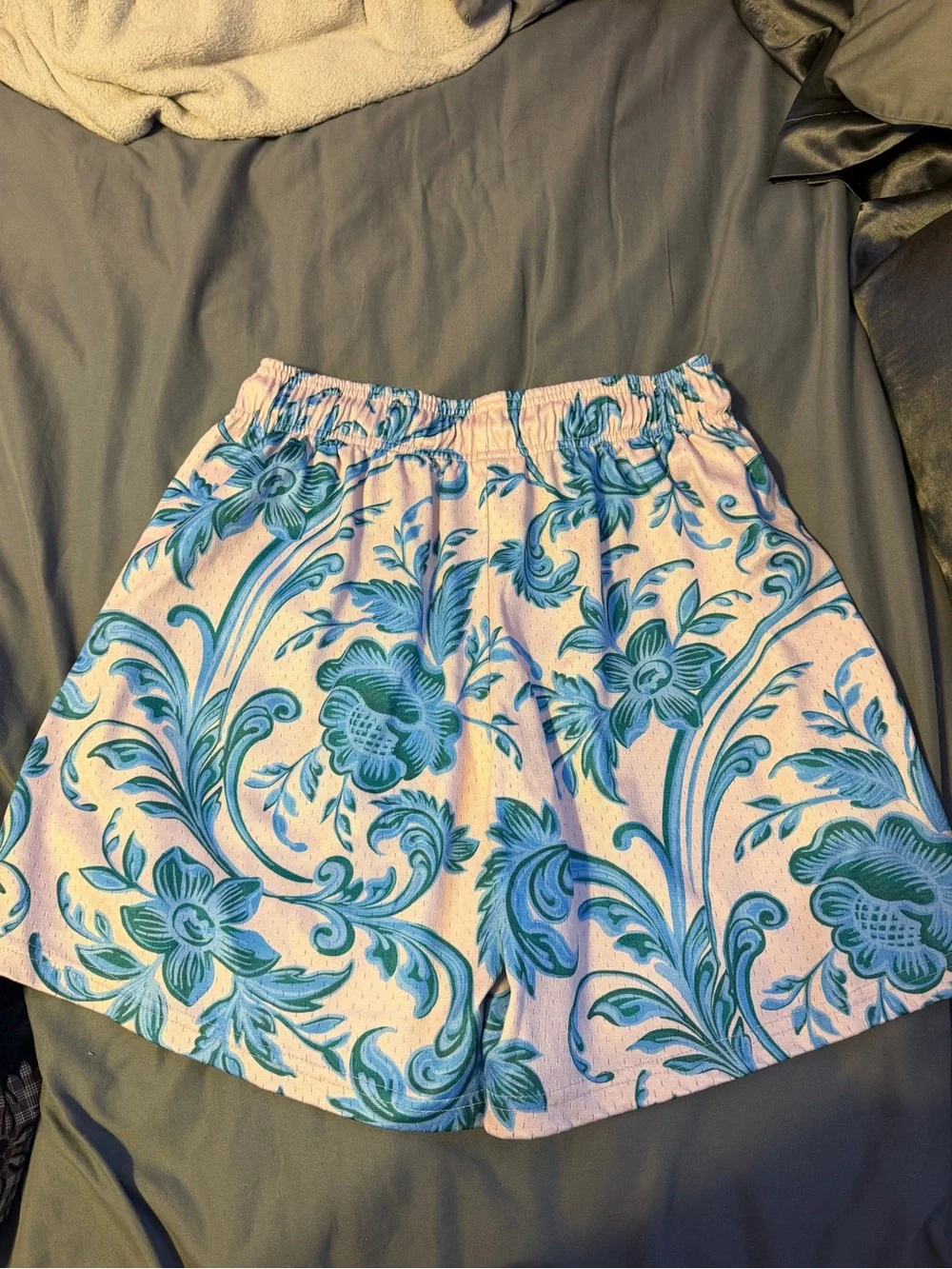 The Edition men’s size