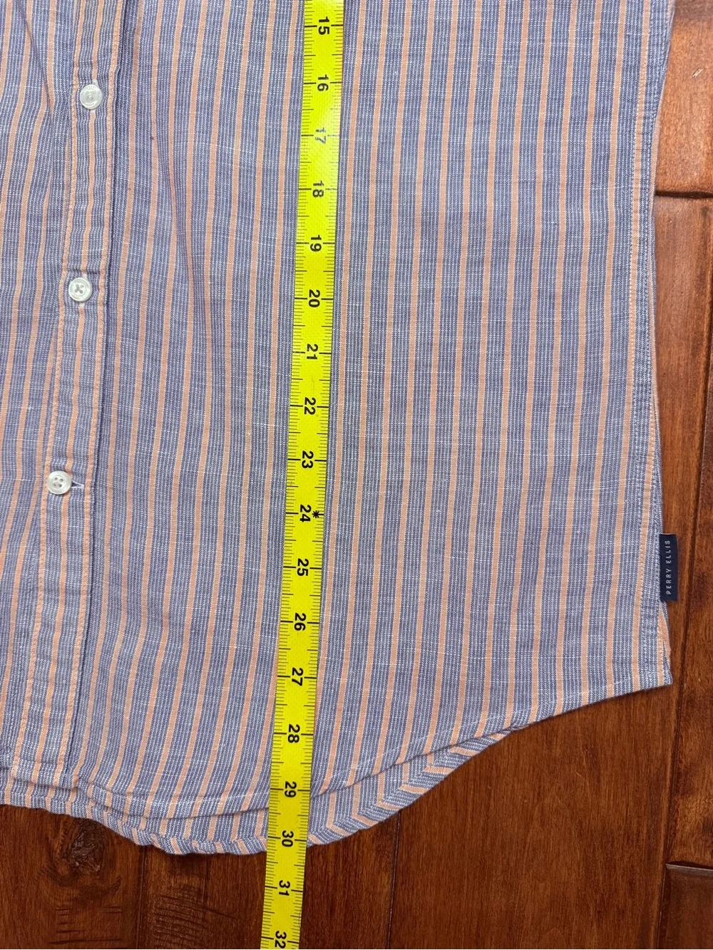 Perry Ellis casual short