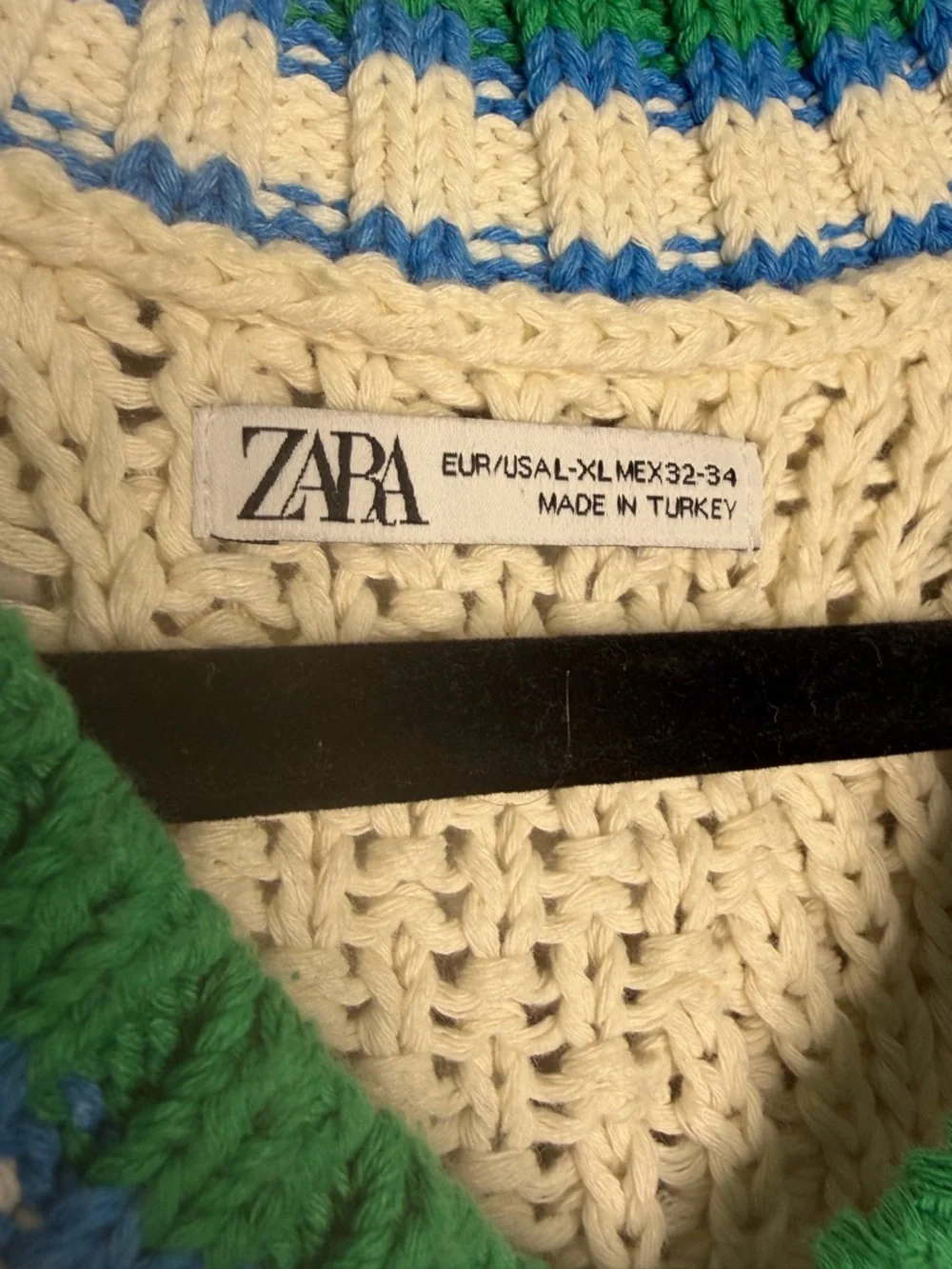 Zara cream cable