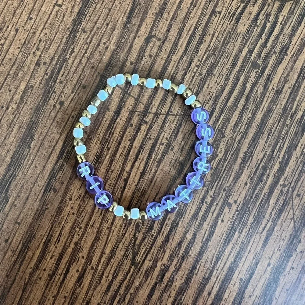 Taylor Swift Friendship Bracelet