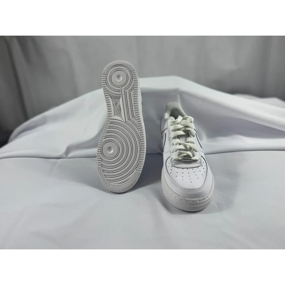 Nike Air Force 1‎ LE GS Size 6Y, Women's Size 7.5 Triple White DH2920-111