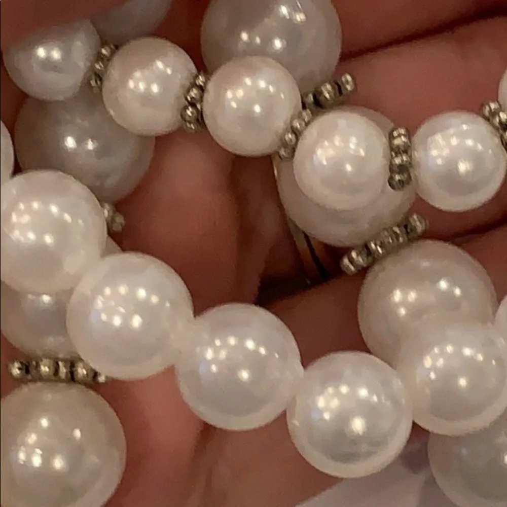Triple strand silver bead detail retro statement