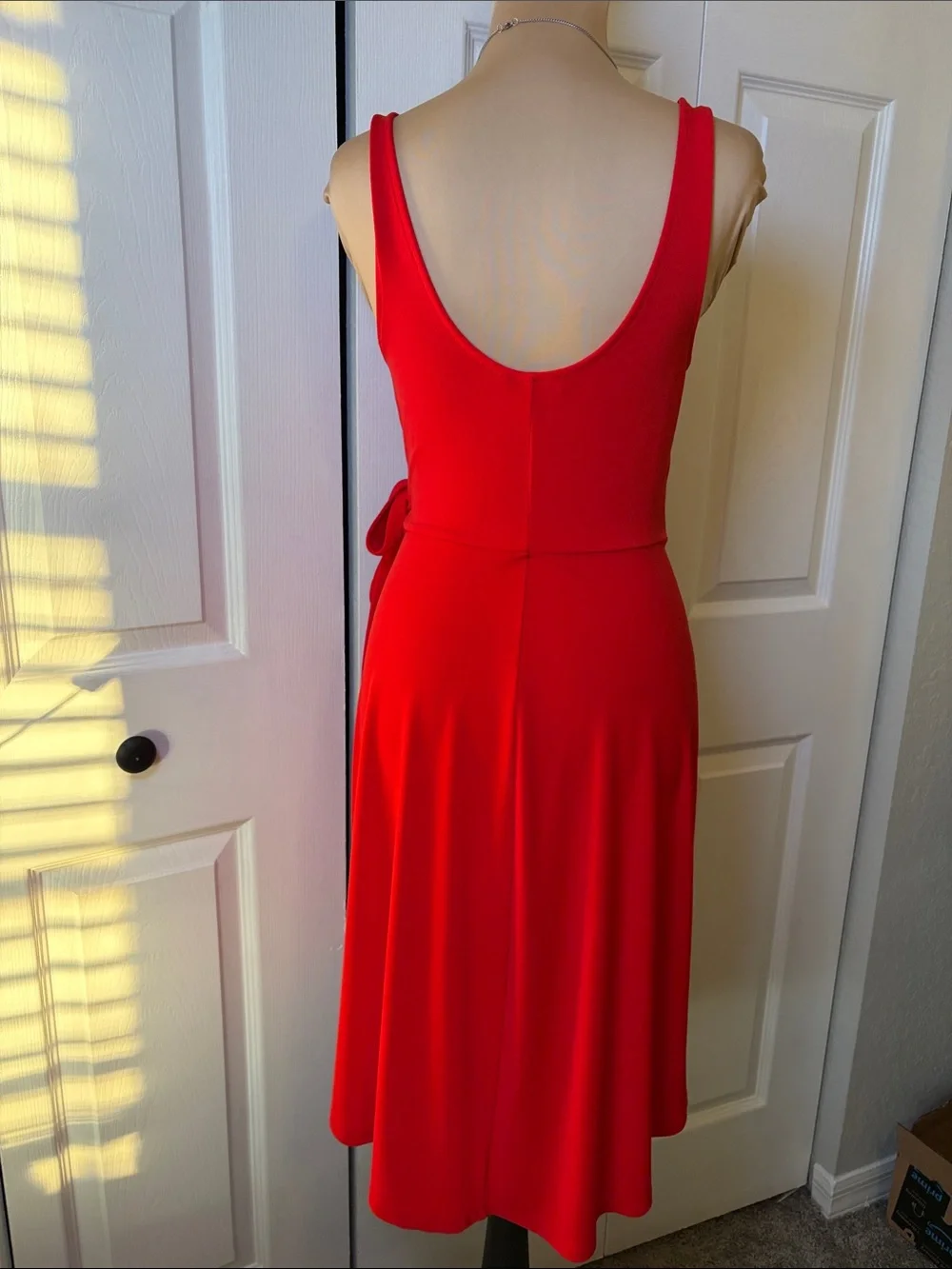 Express red faux