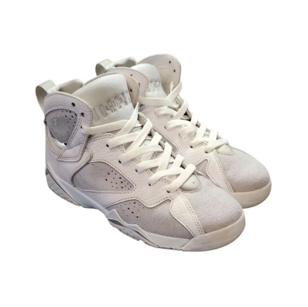 Jordan smoke platinum