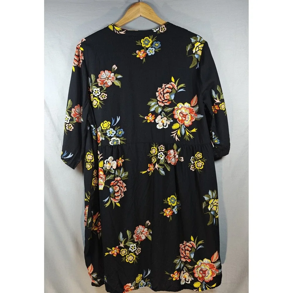 Old Navy see photos