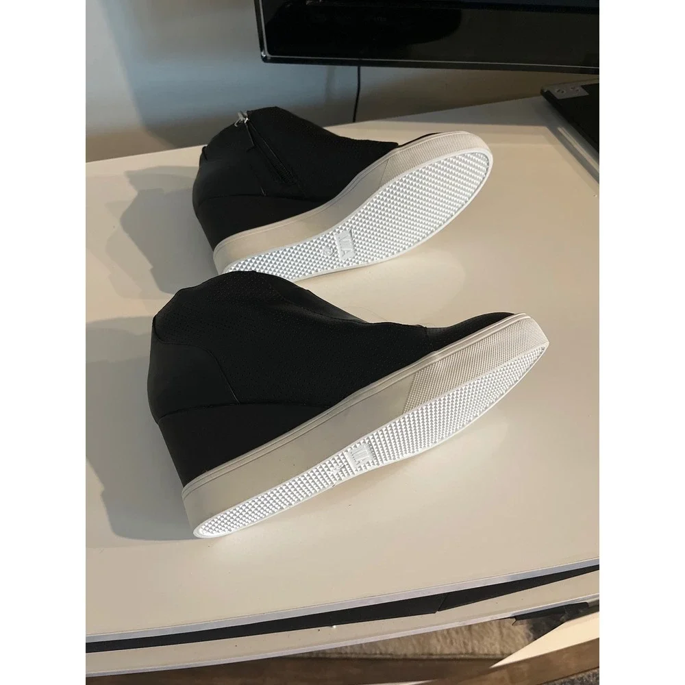 MIA high top