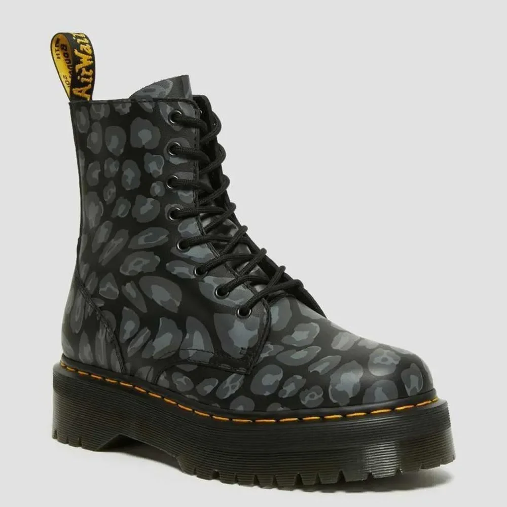 Dr. Martens no box