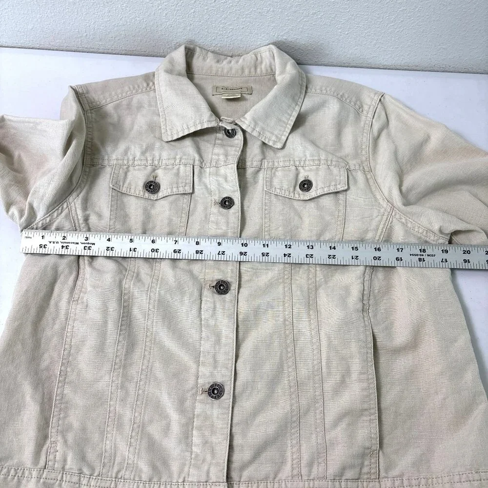 L.L. Bean smoke button 23