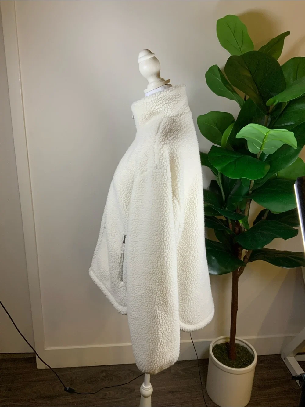 Calvin Klein Jeans cream sherpa