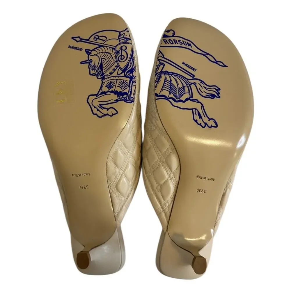 Burberry rare glove