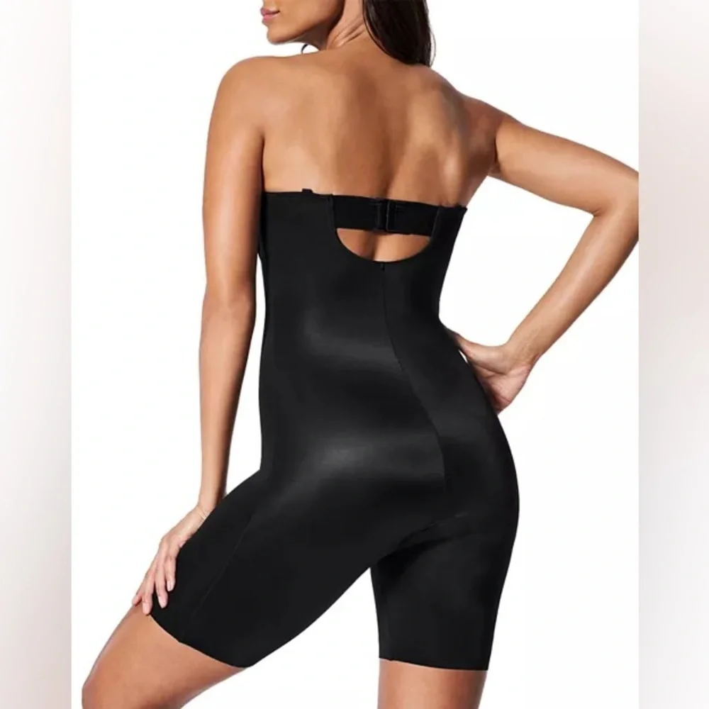 New SPANXshape Suit Your Fancy Strapless Cupped Mid-Thigh Bodysuit Size M‎ Black