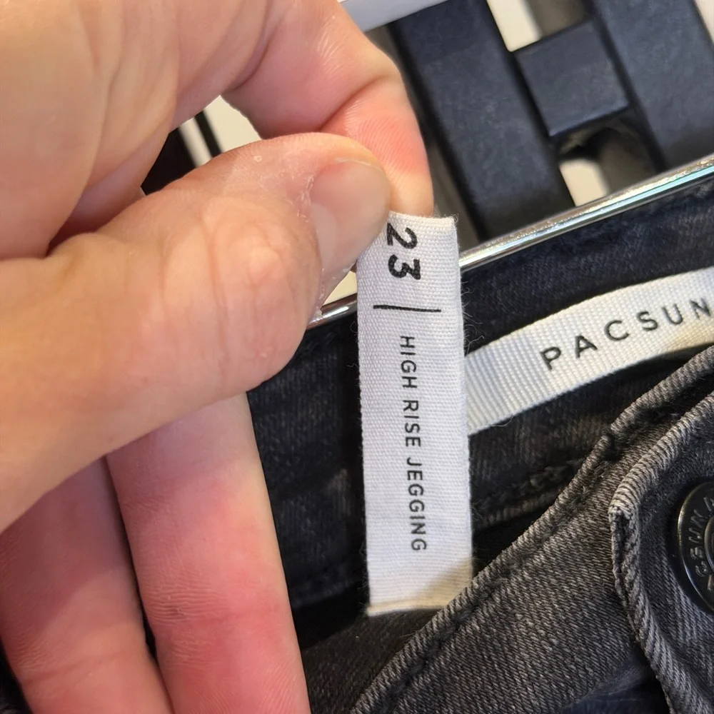 PacSun stylish black