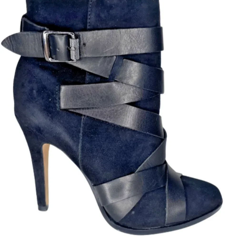 Sam Edelman features these