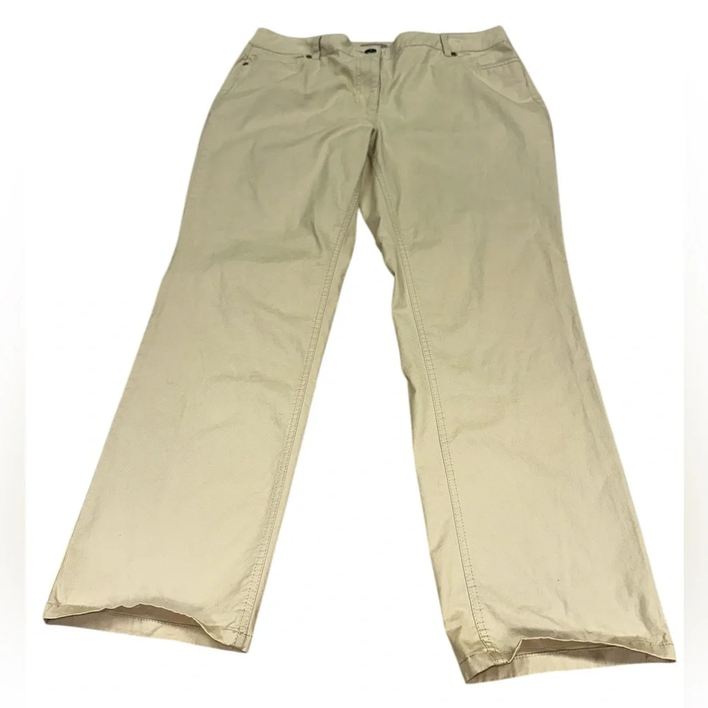 Chico's Khaki  Pants 2.5‎