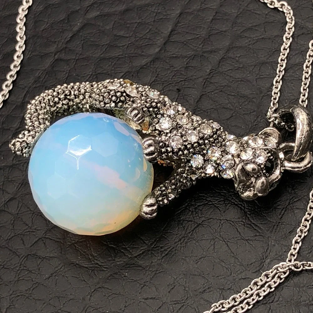 Unsigned crystal cheetah