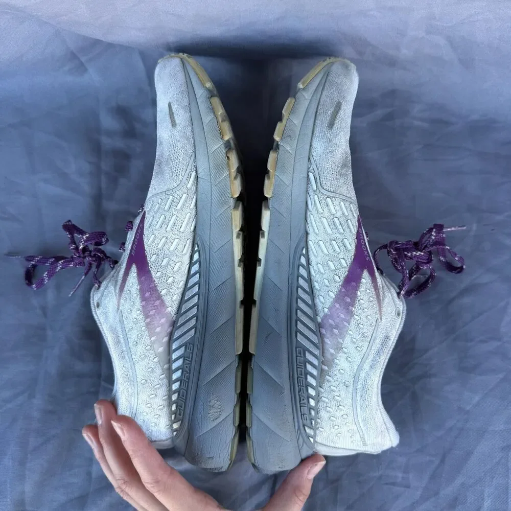 Women's 8.5 Brooks Adrenaline GTS 21 Running Shoe Purple Grey White‎
