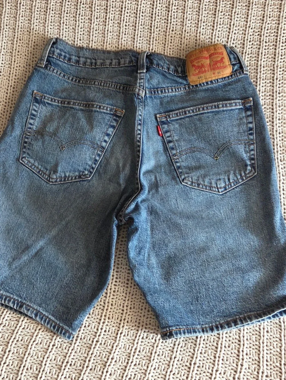 Levis levi 445